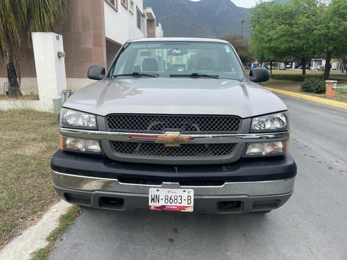 Chevrolet Silverado 5.3 E Pickup Silverado 2500 At