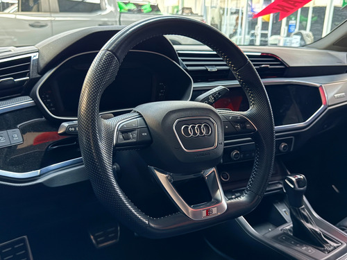 Audi Q3 S-line 2021