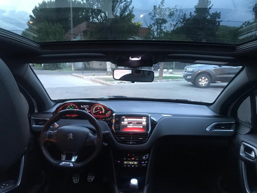 Imagen 2 de 10 de Vendo - Financio Peugeot 208 Gt Line Excelente