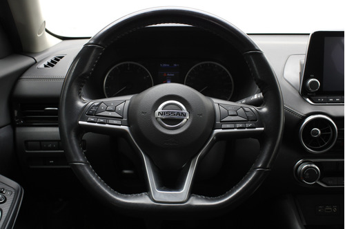 Nissan Sentra 2.0 Advance Mt