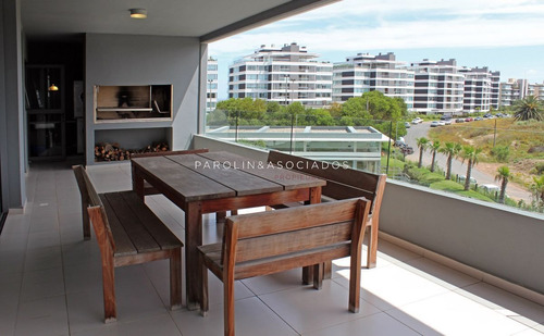 Imagen 19 de 20 de Departamento De 3 Dormitorios En Tiburón Terrazas, Punta Del Este