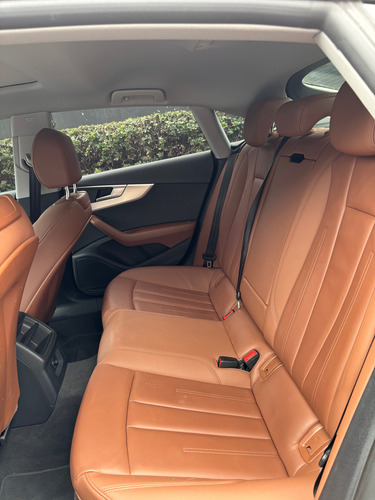Audi A5 Select, Híbrido 2.0, Color Gris Obscuro