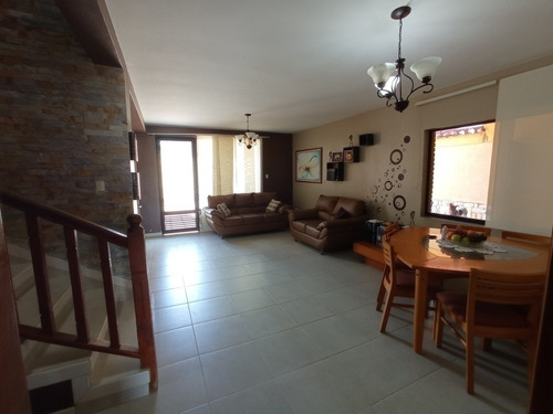 Imagen 12 de 14 de Carlos Vasquez Re/max Townhouse En Venta Oportunidad Tazajal Naguanagua Cod: 422415 0424-4469690