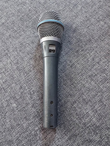 Micrófono Shure Beta 87a Color Plateado (Usado)
