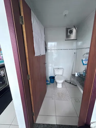 Ponto Comercial 2 Cômodo É Um Banheiro