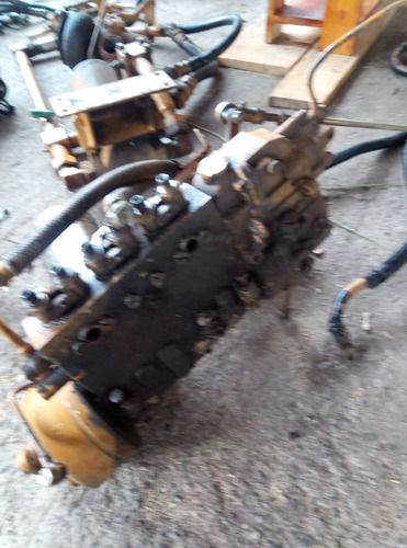 Bomba De Inyección Komatsu Excavadora, Bull (Usado)