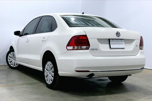 Imagen 11 de 25 de Volkswagen Vento Sedan 4 Pts Starline Ta A/ac Mp3 R-15