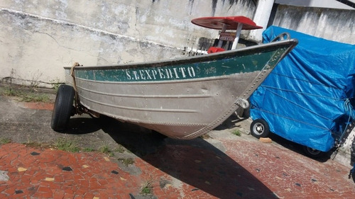 Imagem 1 de 1 de Barco