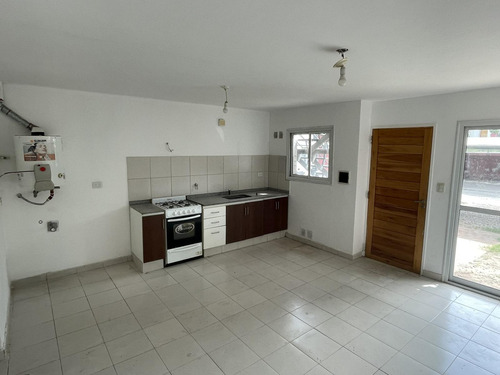 Venta - La Calera - Departamento 1 Dorm - Housing Con Pileta Y Cochera