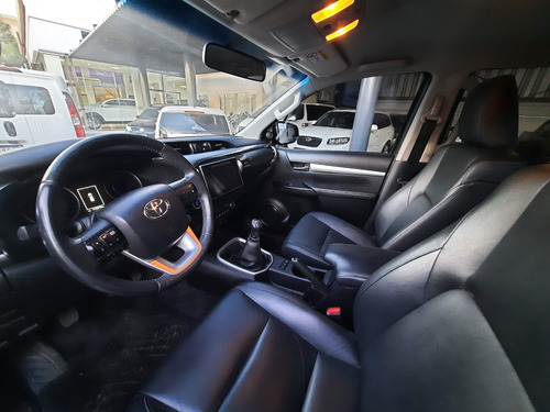 Toyota Hilux 2.8 Cd Srx 177cv 4x4