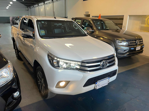Toyota Hilux 2.8 Cd Srx 177cv 4x4 At
