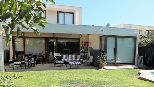 Excelente Casa Mediterránea En Chamisero