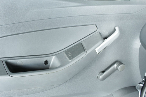 Imagen 11 de 15 de Chevrolet Tornado 2020 1.8 Ls Mt