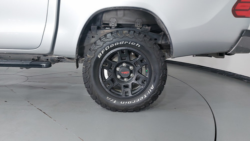 Toyota Hilux 2.8 DIESEL 4WD DOBLE CABINA