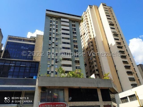 Venta De Amplio Ph En La Candelaria Mls #24-11972