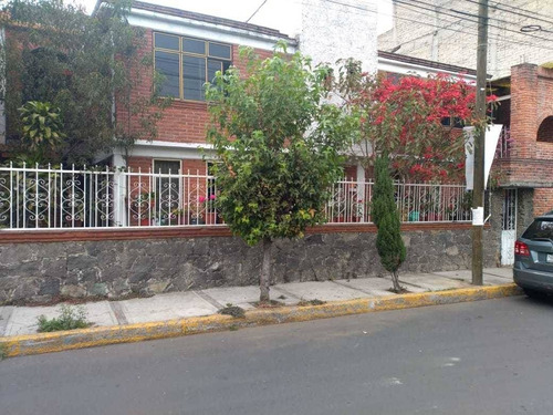 Imagen 3 de 14 de Casa Con Un Área Rentable De 104m2 Y Entrada Totalmente Independiente!