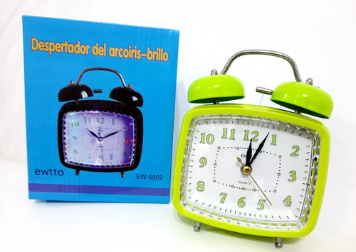 Reloj Despertador Gde Retro Vintage Campanilla Luz Led Pilas