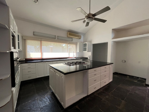 Imagen 8 de 30 de Casa En Venta/renta Con Terreno De 2,600 M2 Con Entrada Dire