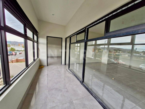 Local Comercial En Renta, Fraccionamiento Nueva Ensenada, Ensenada, B.c.