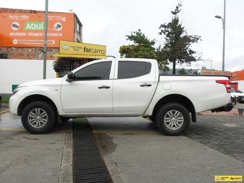 Imagen 4 de 19 de Mitsubishi L200 Sportero