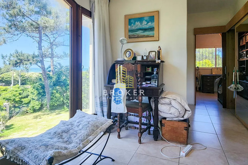 Venta Casa Vista Al Mar En Golf. Punta Del Este, Uruguay.