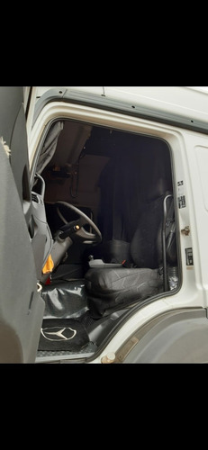 Imagem 3 de 15 de Mercedes Axor 2644