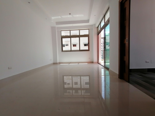 Apto Nuevo, 3 Habs Y Estudio, Próximo A Bella Vista Mall