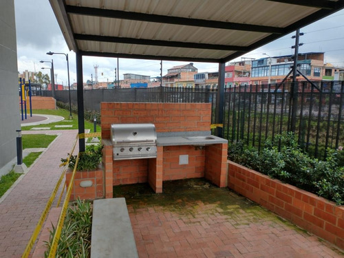 Imagen 12 de 17 de Apartamento En Arriendo En Madrid La Prosperidad