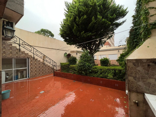 Imagen 18 de 30 de Casa Venta Monte Castro 4 Ambientes