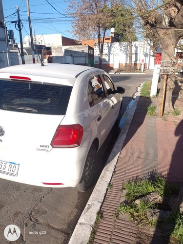 Imagen 8 de 12 de Volkswagen Gol Trend 2017 1.6 Trendline 101cv