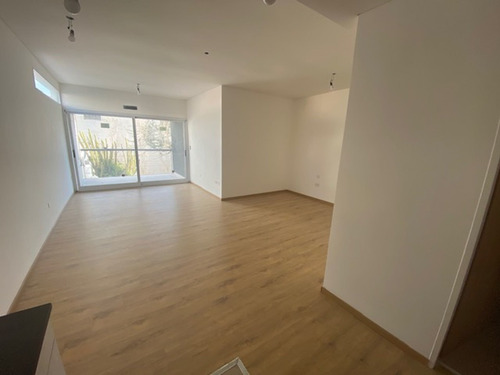 Imagen 6 de 19 de Departamento 2 Ambientes Venta Coghlan Coch. Op.