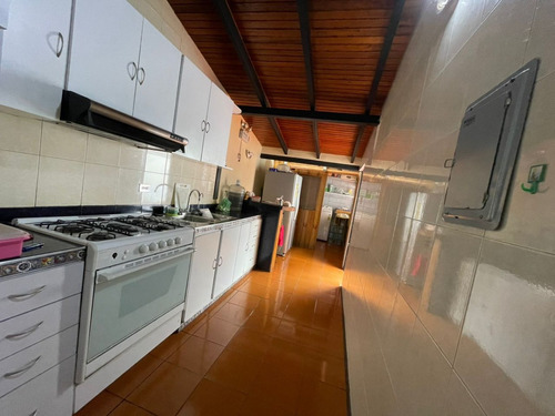 Gl. En Venta Casa Linda Casa Ubicada En Tucape 