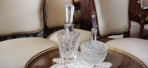Antiguo Perfumero Y Alhajero Cristal Tallado Leer N233