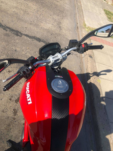 Imagen 8 de 15 de Ducati Monster 696