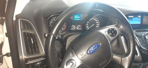Imagem 5 de 6 de Ford Focus 2015 1.6 Se Flex Aut. 5p