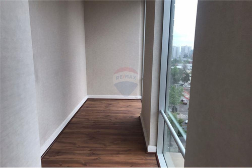 Imagen 12 de 16 de Arriendo Oficina Estoril - 3 Espacios - 2 Baños
