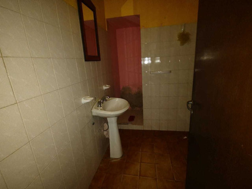 Imagen 6 de 10 de Patricios Oeste - M. Chilavert 3708 - Casa En Venta