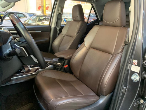Imagem 6 de 15 de Toyota Hilux Sw4 2019 2.7 Srv 7 Lugares Maravilhosa!!