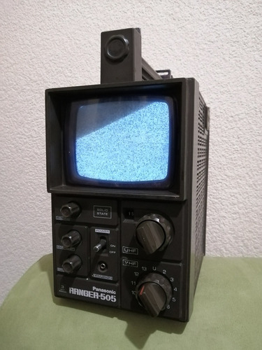 Imagen 1 de 10 de Mini Tv Portatil Panasonic Ranger 505 Tipo Militar De 1976