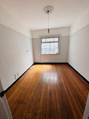 Imagen 19 de 23 de Ciudad Vieja Ref P0207 Venta Edificio (25 De Mayo Y Misiones)