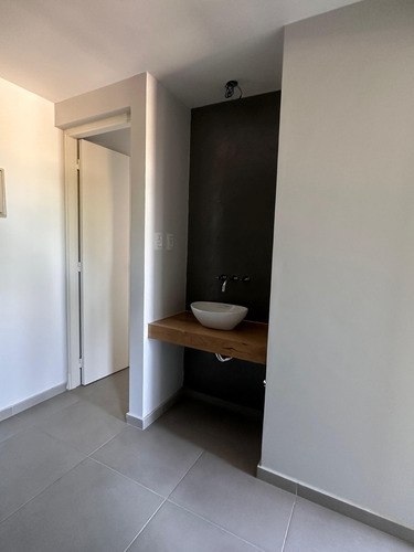 Venta Dúplex 2 Dormitorios Maipú Con Cochera