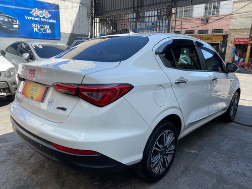 Imagem 6 de 10 de Fiat Cronos Precision 1.8 Automático + Gnv G5