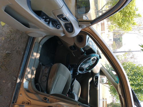 Hyundai Santa Fe 2.7 V6 4wd At 2005