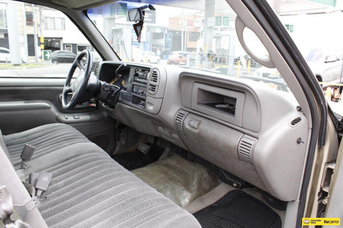Imagen 18 de 25 de Chevrolet Silverado 5.7 At