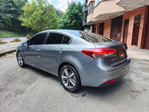 Kia Cerato Pro 2da Generación Mod 2017 Caja Sexta Mecanico