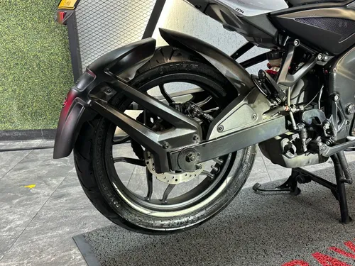 Pulsar Ns 200 Fi