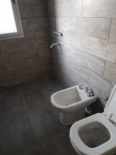 Imagen 15 de 22 de Housing De 4 Unidades En Venta Villa Warcalde