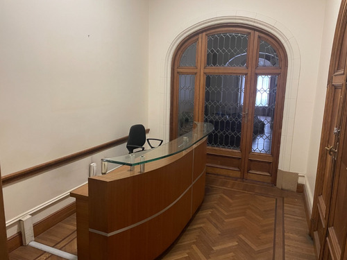 Espectacular Piso En Edificio Francés De Categoría, Av Santa Fe 1600