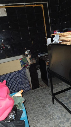 Imagen 10 de 12 de Local - San Telmo-pje.san Lorenzo Y Balcarce-200m2-opcion En Block 2 Locales 410m2-escucho Ofertas