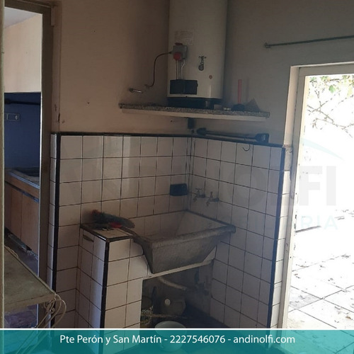 Imagen 5 de 9 de Casa A Refaccionar - Lobos